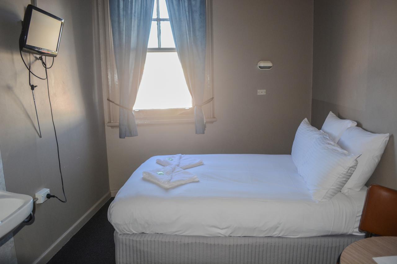 Commercial Hotel Motel לית'גו מראה חיצוני תמונה
