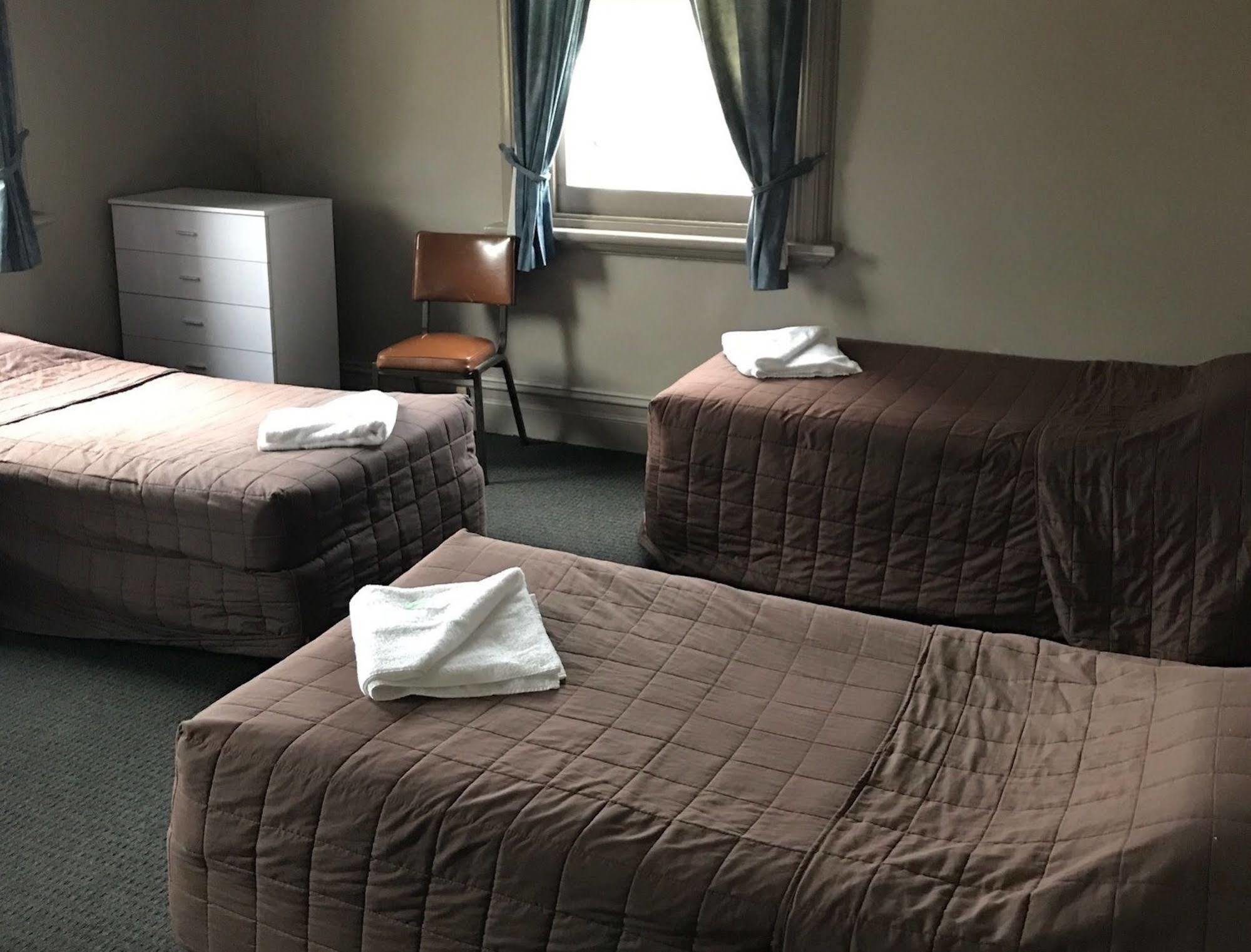 Commercial Hotel Motel לית'גו מראה חיצוני תמונה