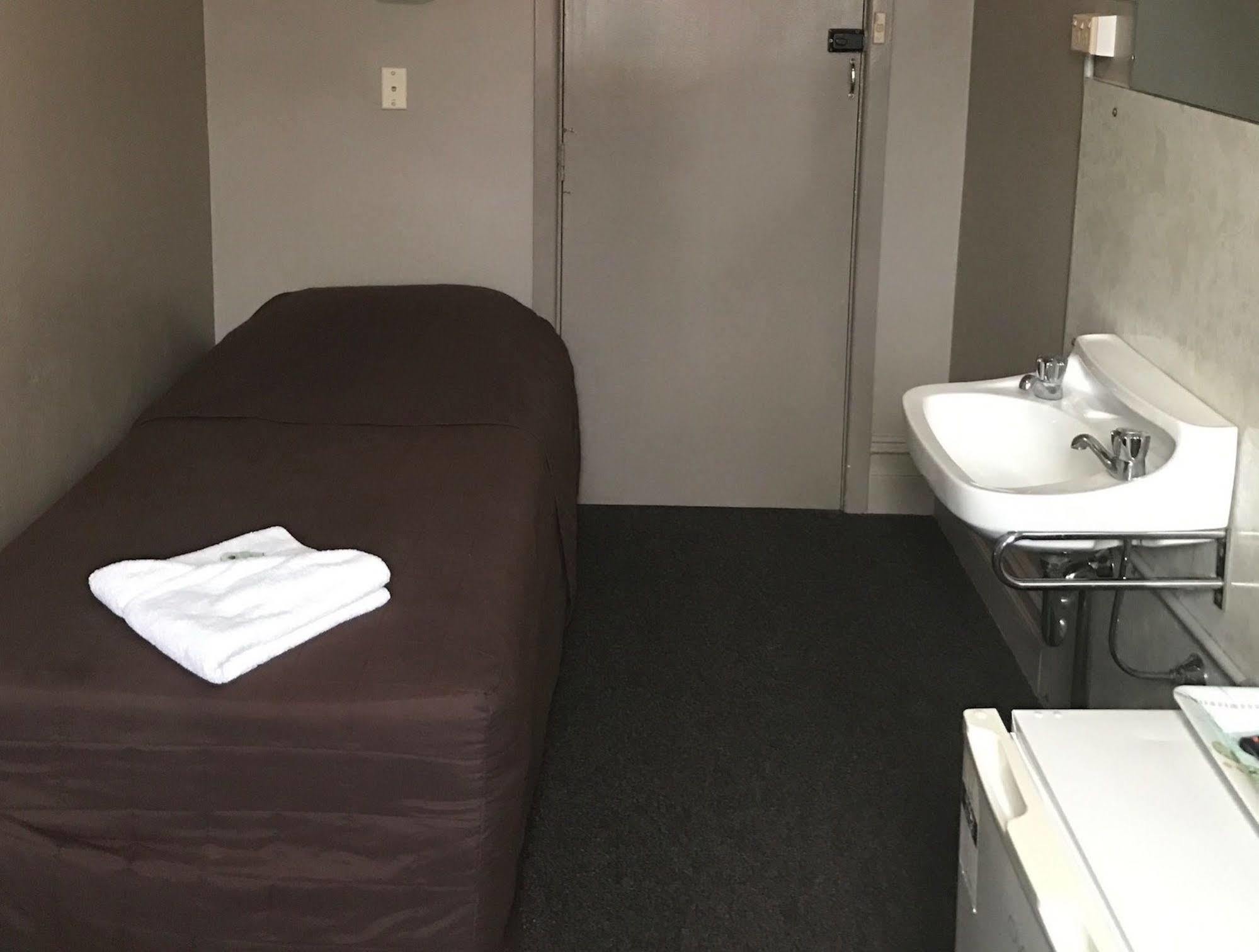 Commercial Hotel Motel לית'גו מראה חיצוני תמונה