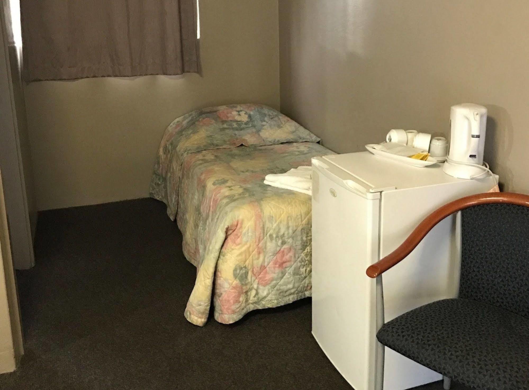 Commercial Hotel Motel לית'גו מראה חיצוני תמונה