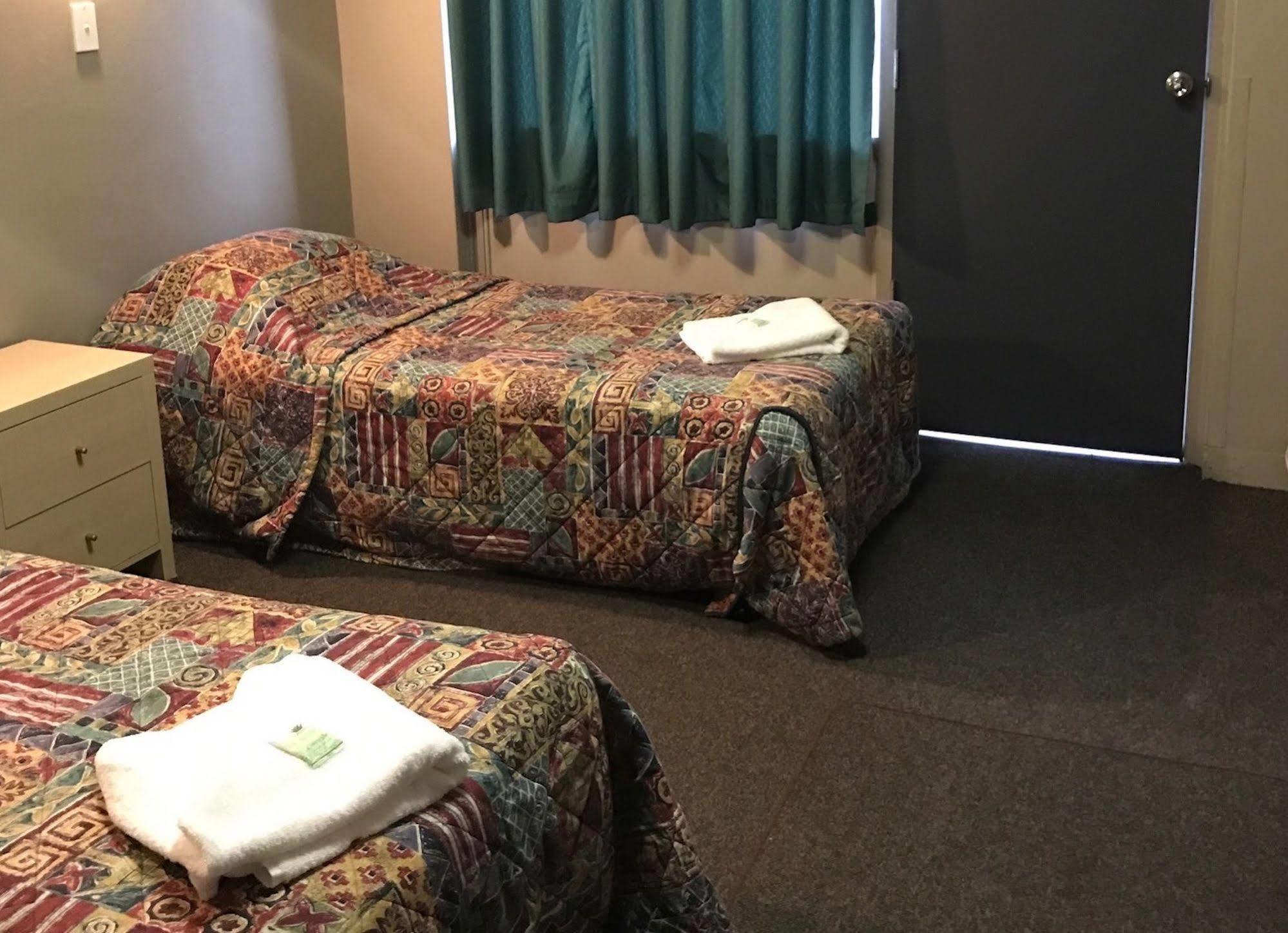 Commercial Hotel Motel לית'גו מראה חיצוני תמונה