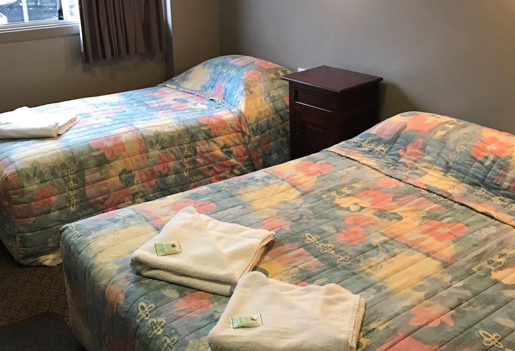 Commercial Hotel Motel לית'גו מראה חיצוני תמונה
