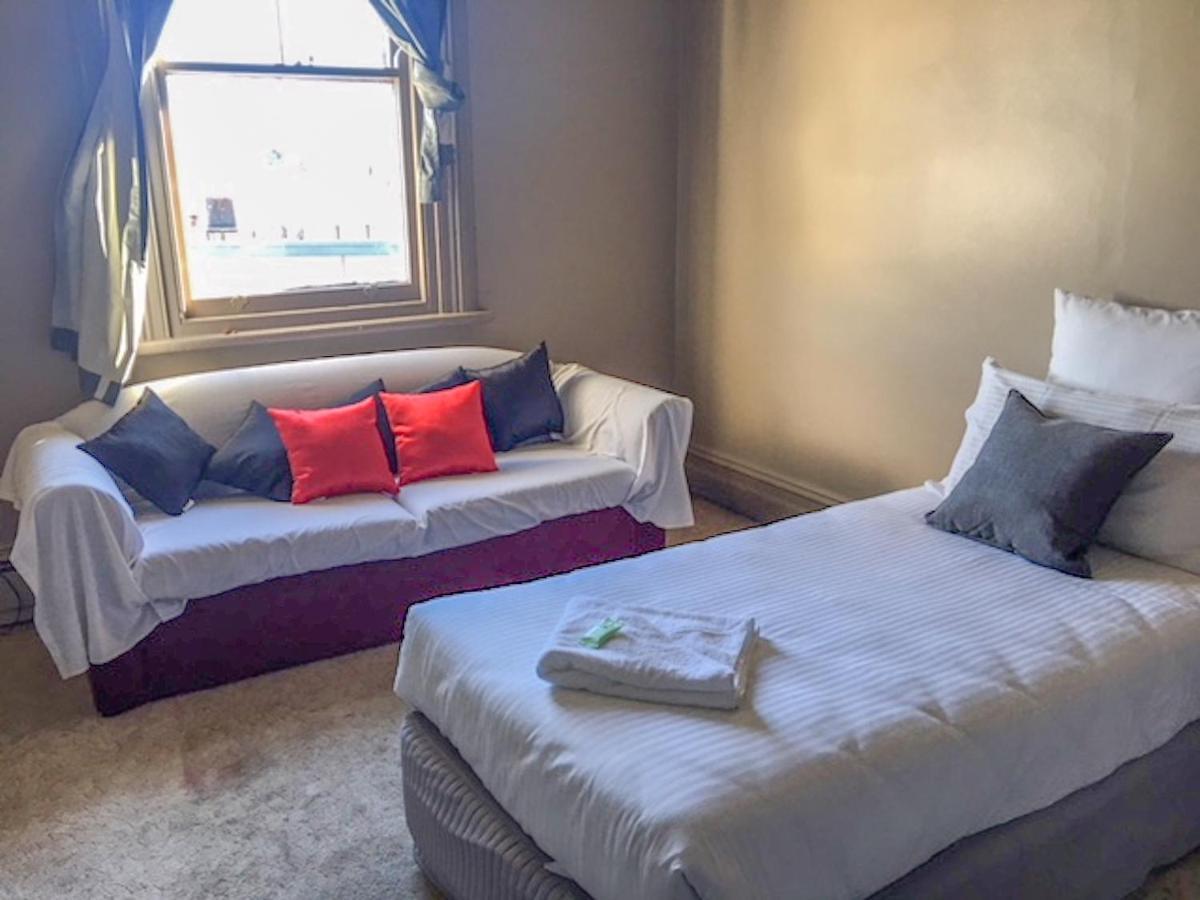 Commercial Hotel Motel לית'גו מראה חיצוני תמונה
